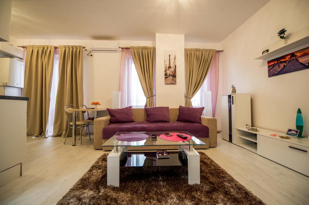 Apartament Criss Lotus 马马亚 外观 照片
